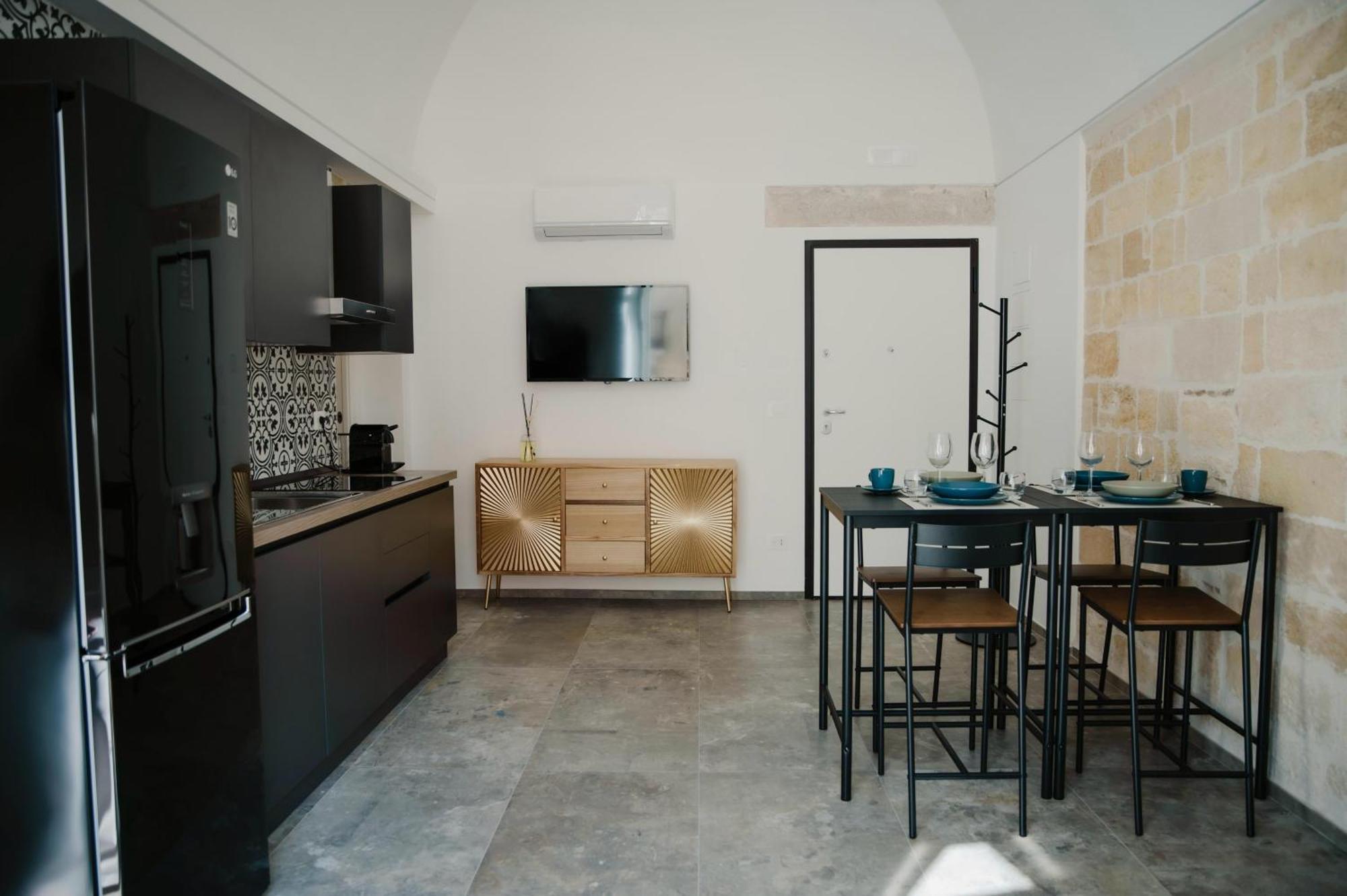 Petrina Home - Suite Rooms Barletta Exterior foto